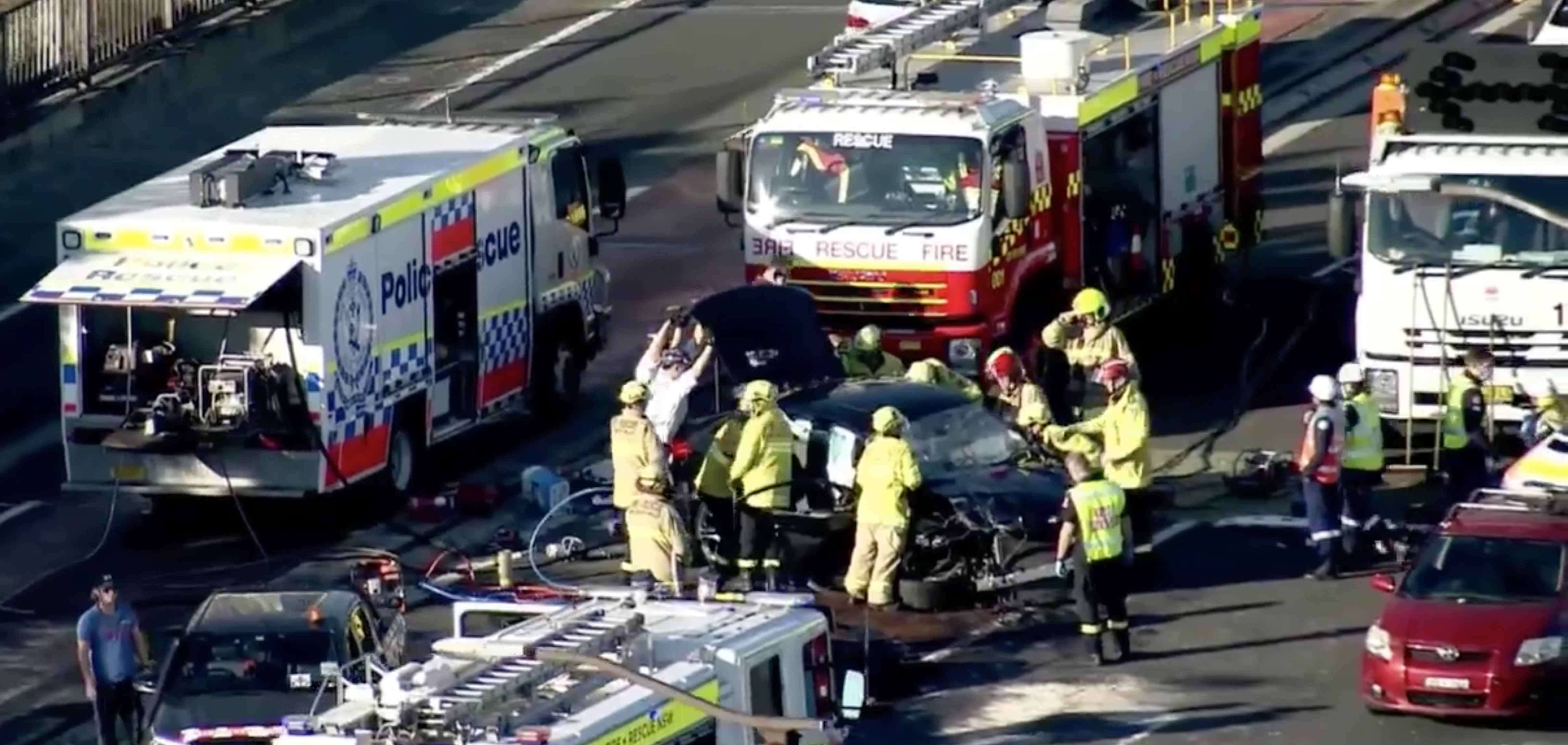 Women Dead and 4 Injured in Crash on Harbour Bridge